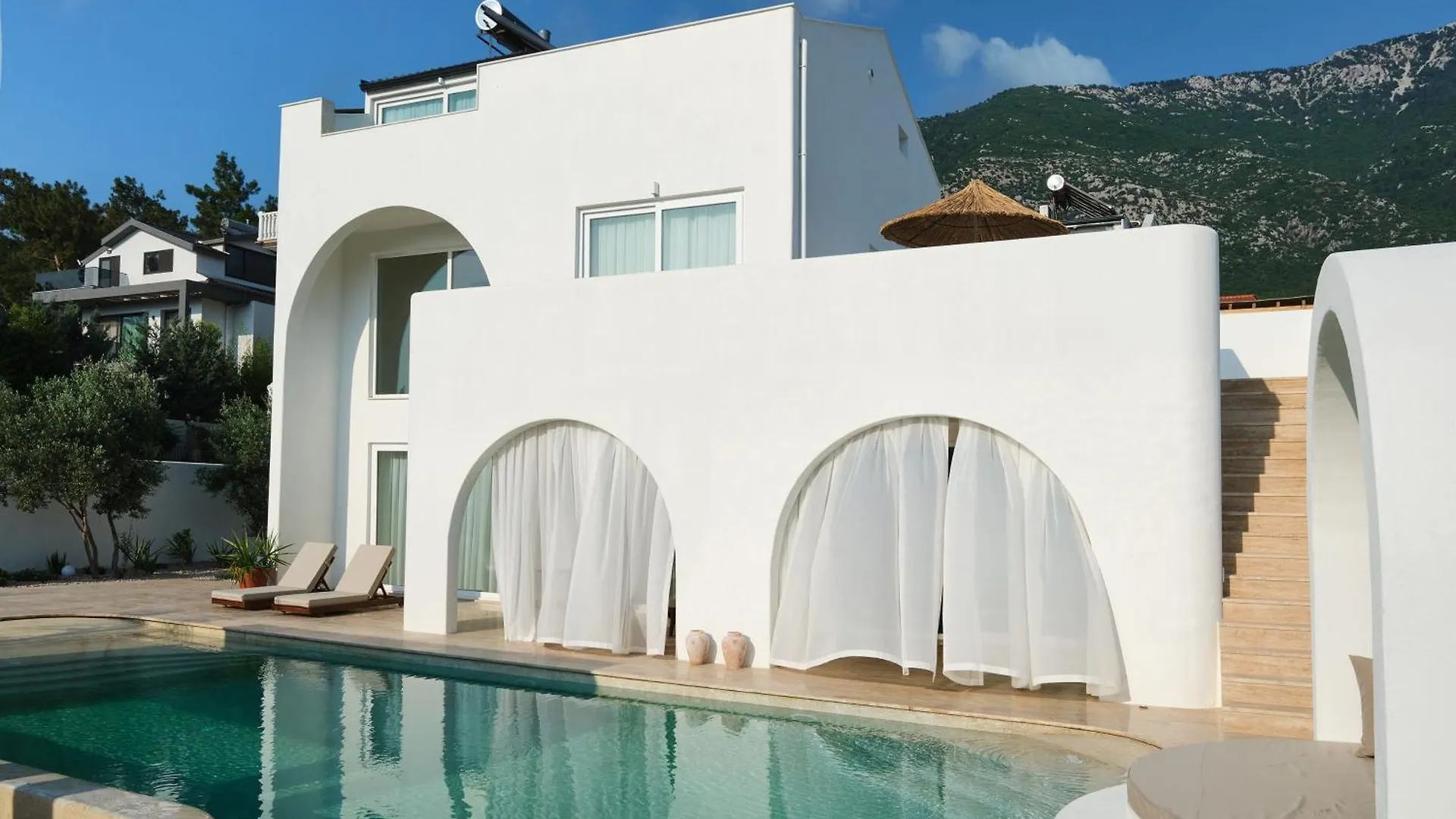 Villa Ionx - Indoor & Outdoor Pool, Sauna, Bathtub, Jacuzzi Fethiye